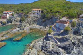 Roc Villa 1111 - Private Villa with 2 Beaches and Park